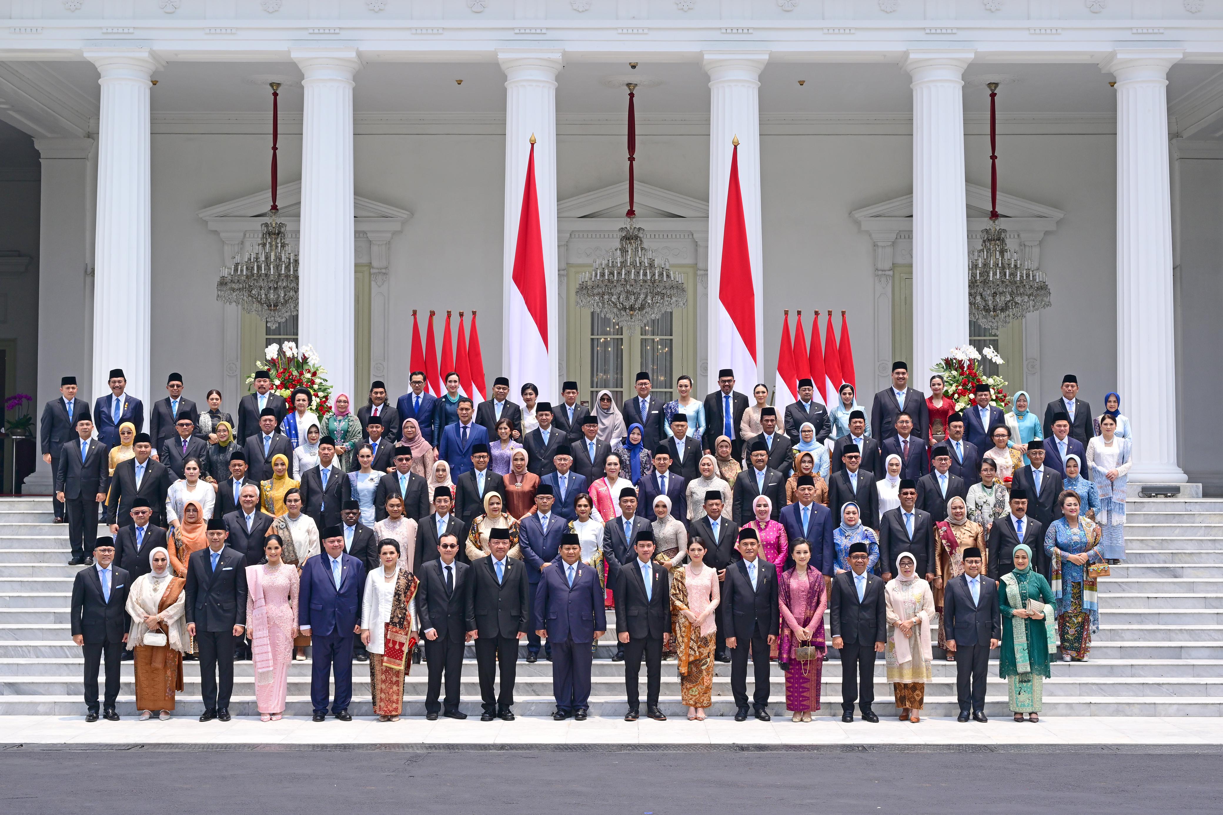 Presiden Prabowo Subianto Lantik Nusron Wahid sebagai Menteri ATR/Kepala BPN di Istana Negara