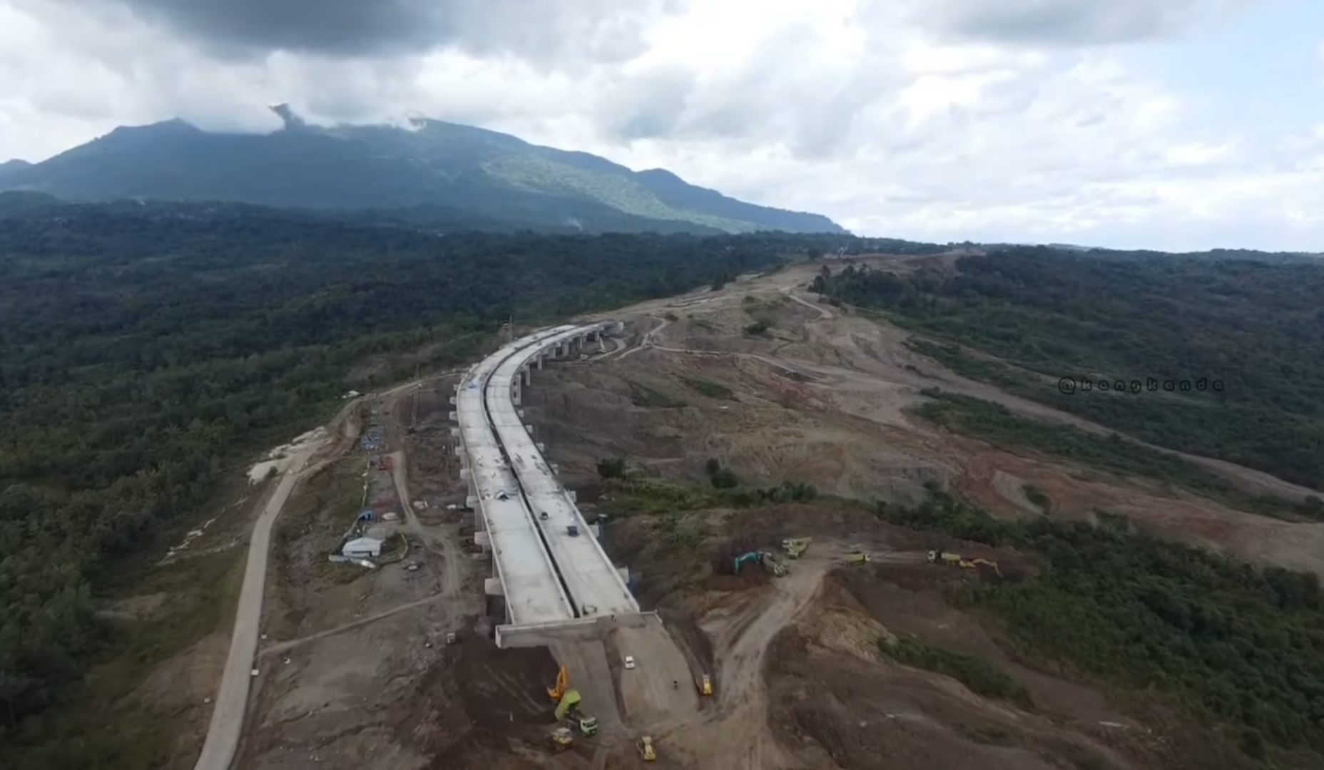 PENAMPAKAN Terbaru Jembatan Kedondong TOL CISUMDAWU yang Sebentar Lagi Selesai