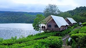 Glamping Lakeside Terletak di Situ Patenggang, View Bohemian