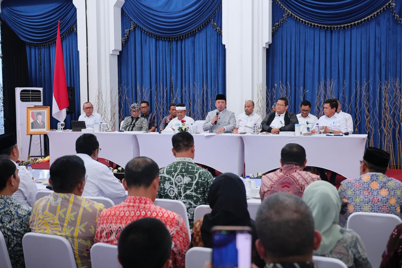 Rakor dengan Kepala Daerah Jabar, Menteri Nusron Tegaskan Sanksi Tegas Alih Fungsi Lahan Sawah