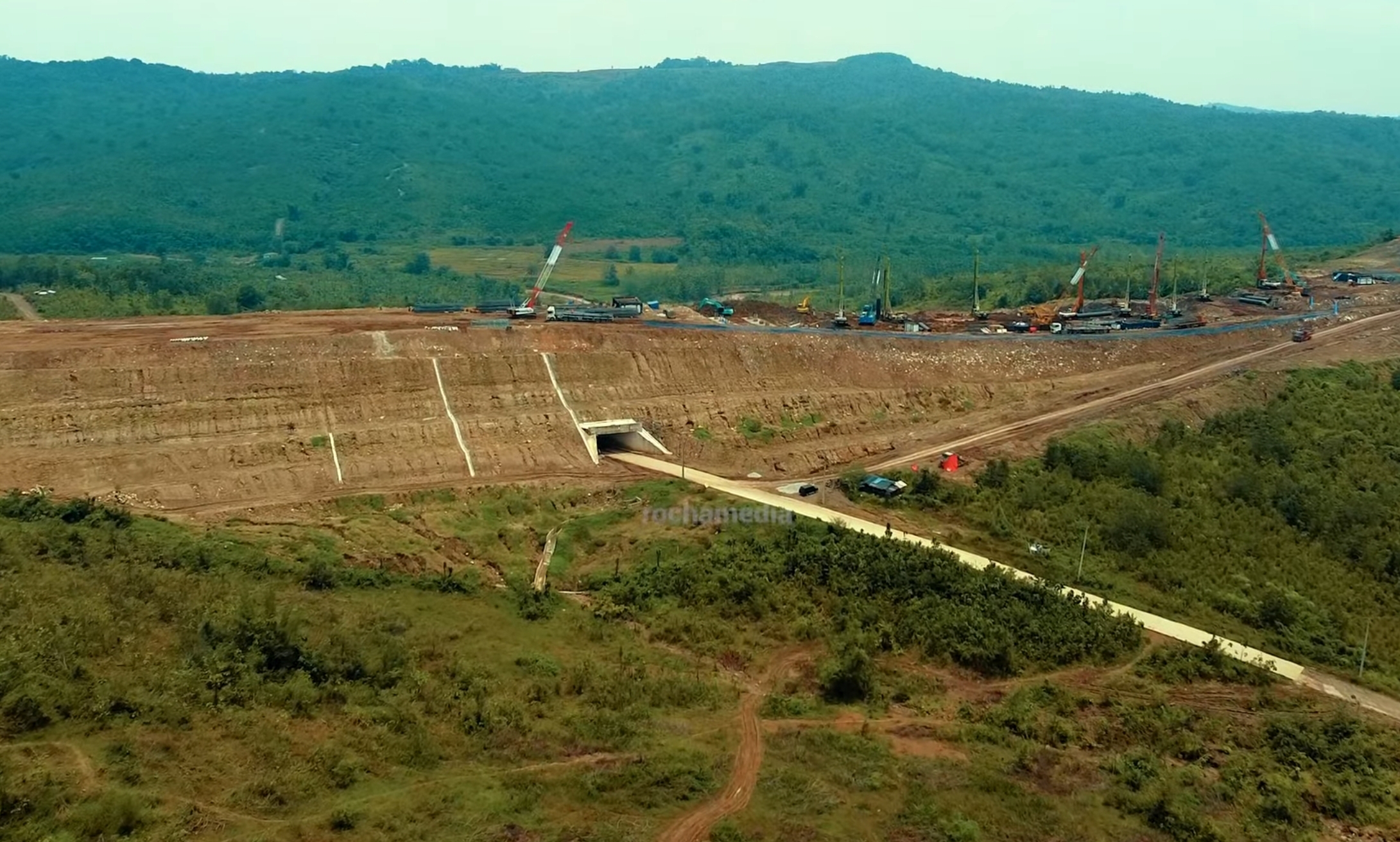 JEMBATAN TERTINGGI di Tol Cisumdawu? Dibangun di Atas Area Longsor, 33 Hari Lagi, Lihat Kondisinya