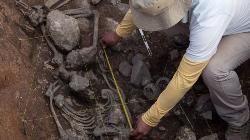 Makam Keramat Usia Ribuan Tahun Ditemukan Kerangka Diduga Dukun, Tubuhnya Dikubur dengan Posisi Tak Biasa