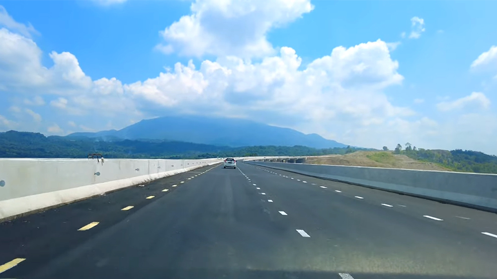 TEST DRIVE! Perjalanan Arus Balik dari Kertajati ke Bandung via TOL CISUMDAWU, 1 Jam Sudah Sampai Cileunyi