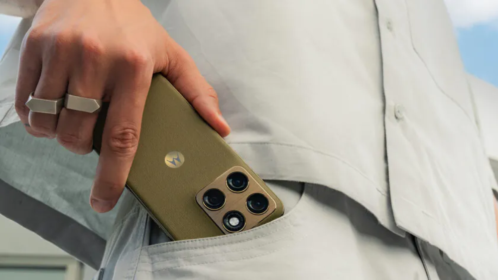 Motorola Edge 2026 Rilis, Bawa Android 16 & Dimensity 7450, Kamera 50MP Triple Setup, Performa Makin Ngebut
