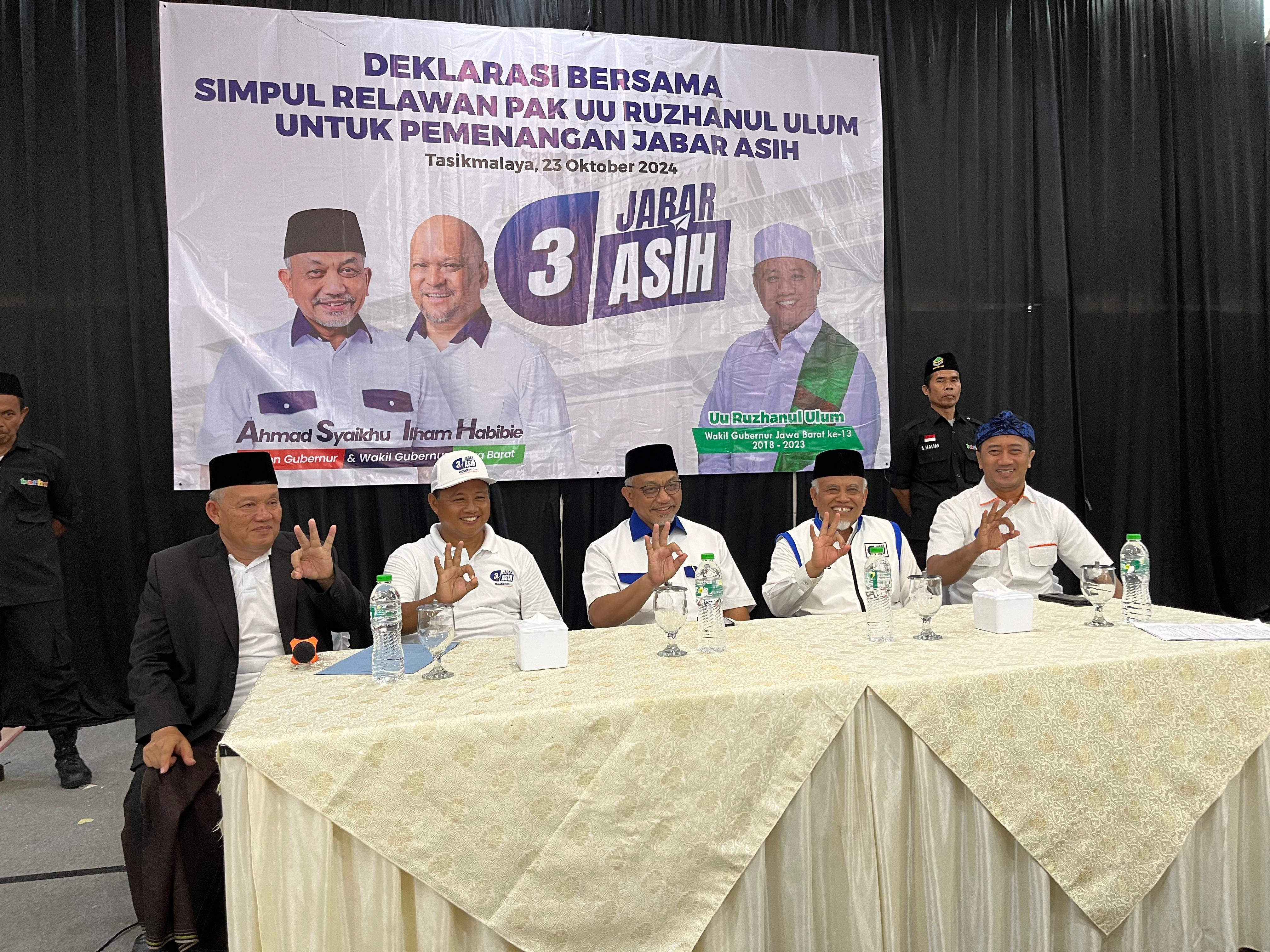 200 Simpul Uu Ruzhanul Ulum Deklarasi Dukung Pasangan ASIH di Pilgub Jabar 2024