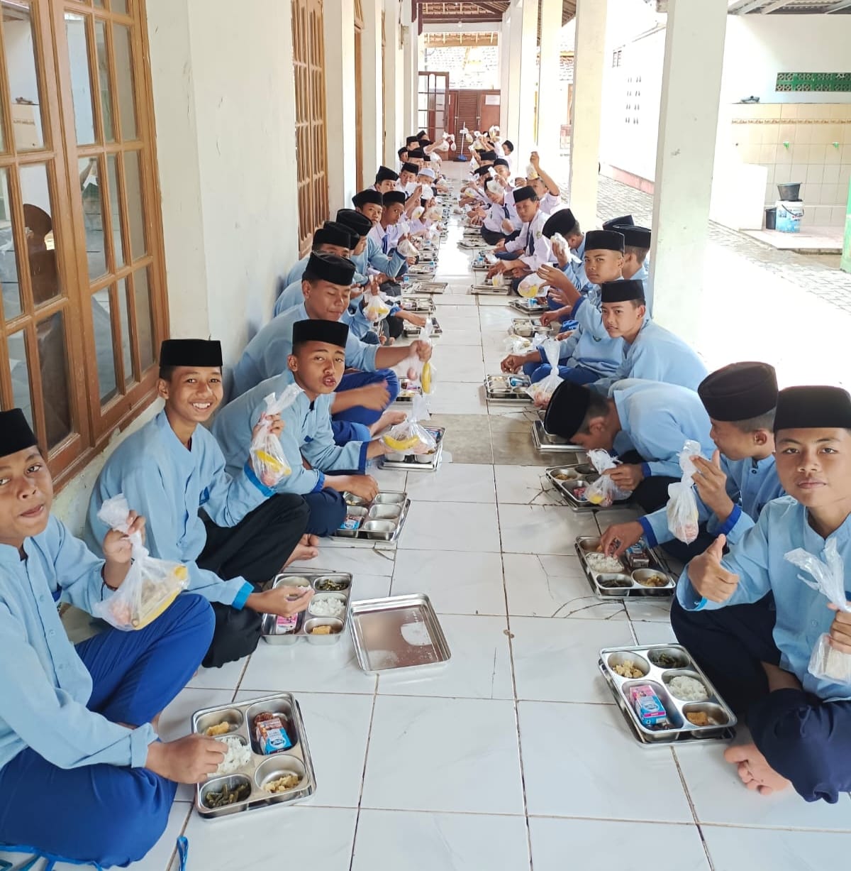 Dapur MBG 21 Akhirnya Kantongi SLHS