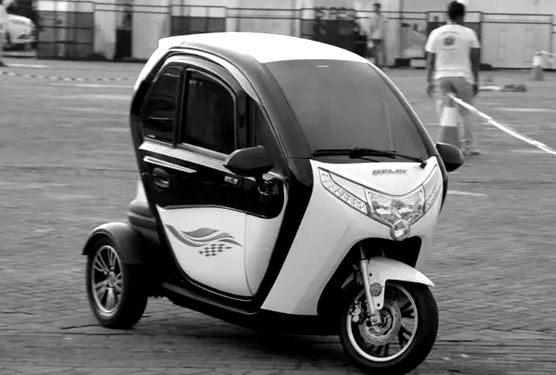 Angsuran Kredit Motor Listrik Roda Tiga Solaris R-3 Balis, yang Sudah Tertutup Alias Anti Hujan dan Kepanasan