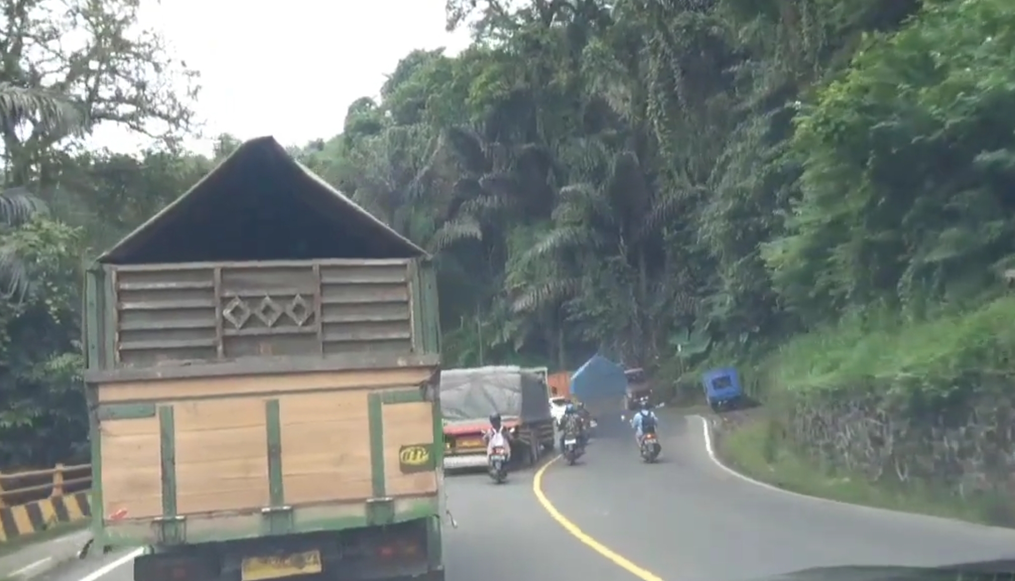 Ini Penyesuaian Tarif TOL CISUMDAWU yang Bikin Jalan Cadas Pangeran Ramai Lagi, Dicap Kemahalan