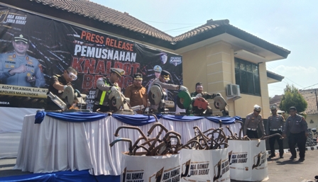 Unik! Ribuan Knalpot Brong Hasil Sitaan Polres Majalengka Akan Dibuat Monumen