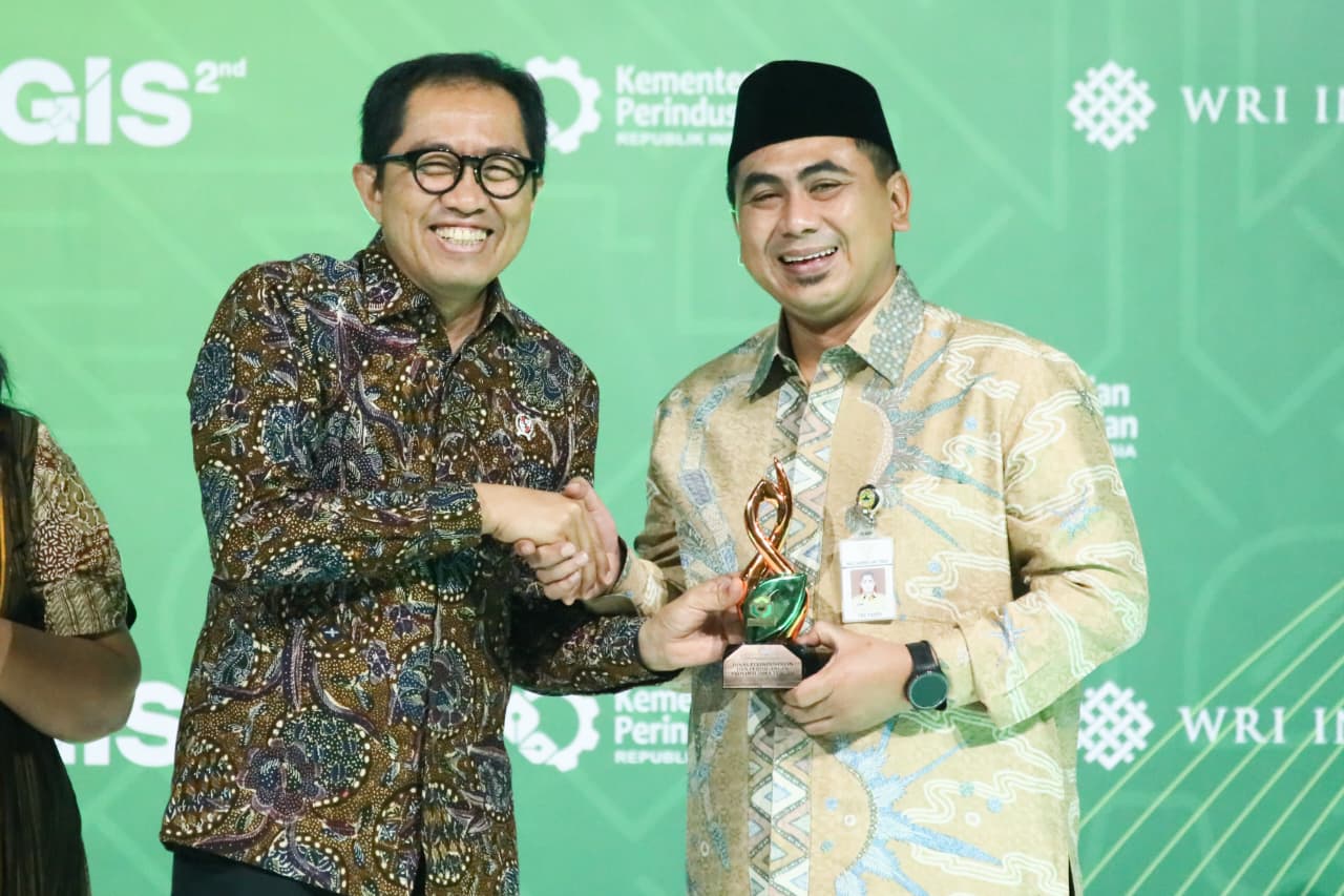 Pemprov Jateng Raih Penghargaan Industri Hijau, Taj Yasin Ungkap Strategi Gaet Investor Ramah Lingkungan