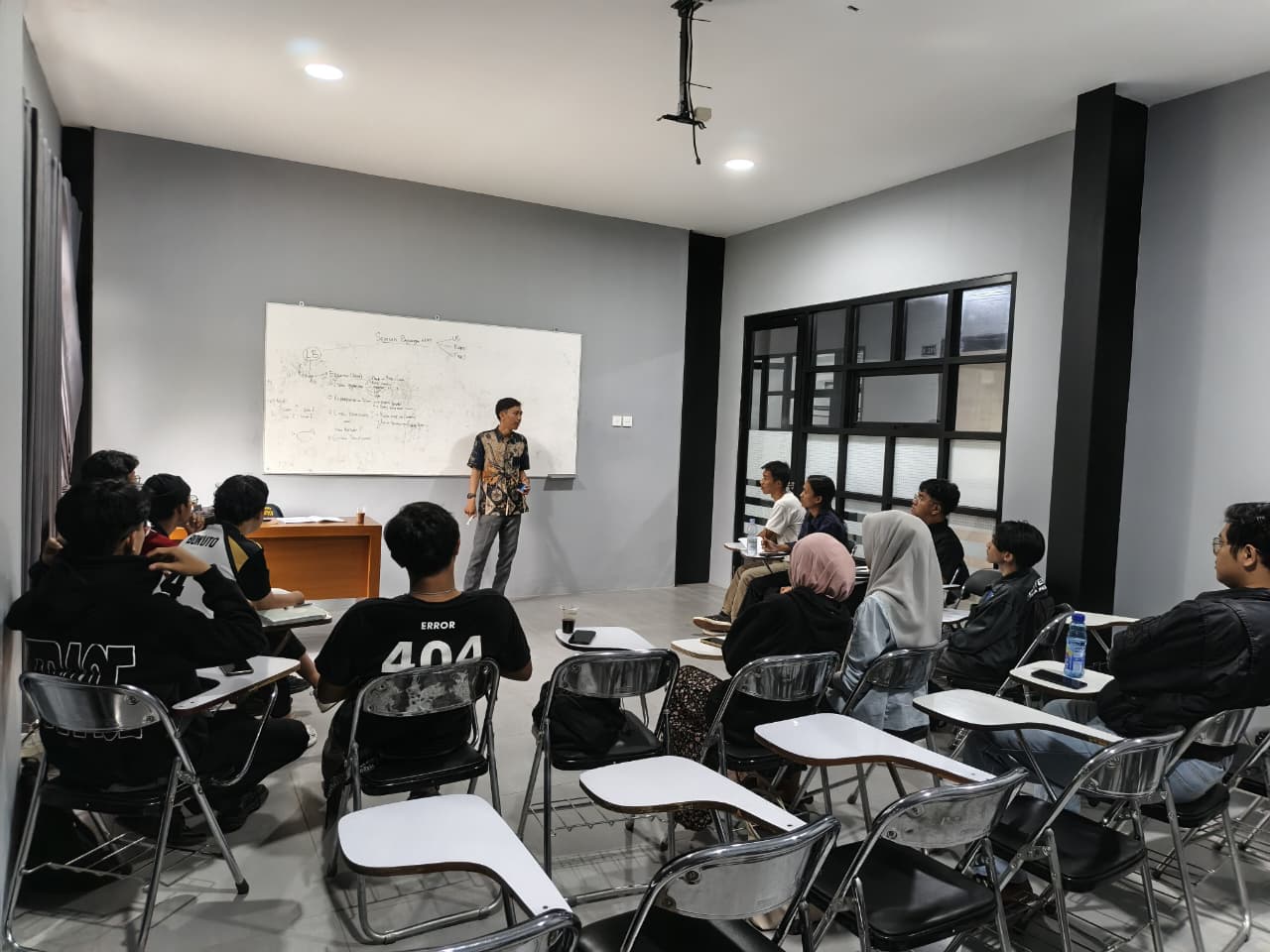 Anggaran Pendidikan Rp769 T: Mandatory 20 Persen atau Tersedot Program Makan Bergizi Gratis?