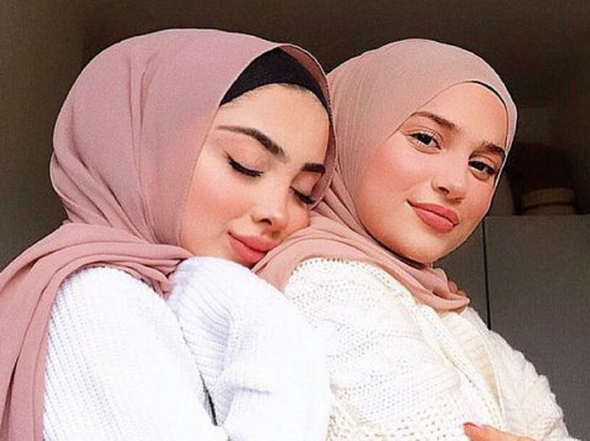 Rekomendasi Warna Hijab yang Cerah di Wajah, Auto Cantik Tanpa Makeup