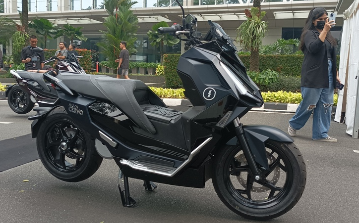 Dapat Motor Listrik Mirip PCX Mulai 500 Ribuan Cicilannya, Berikut Info DP dan Angsuran Bulanannya