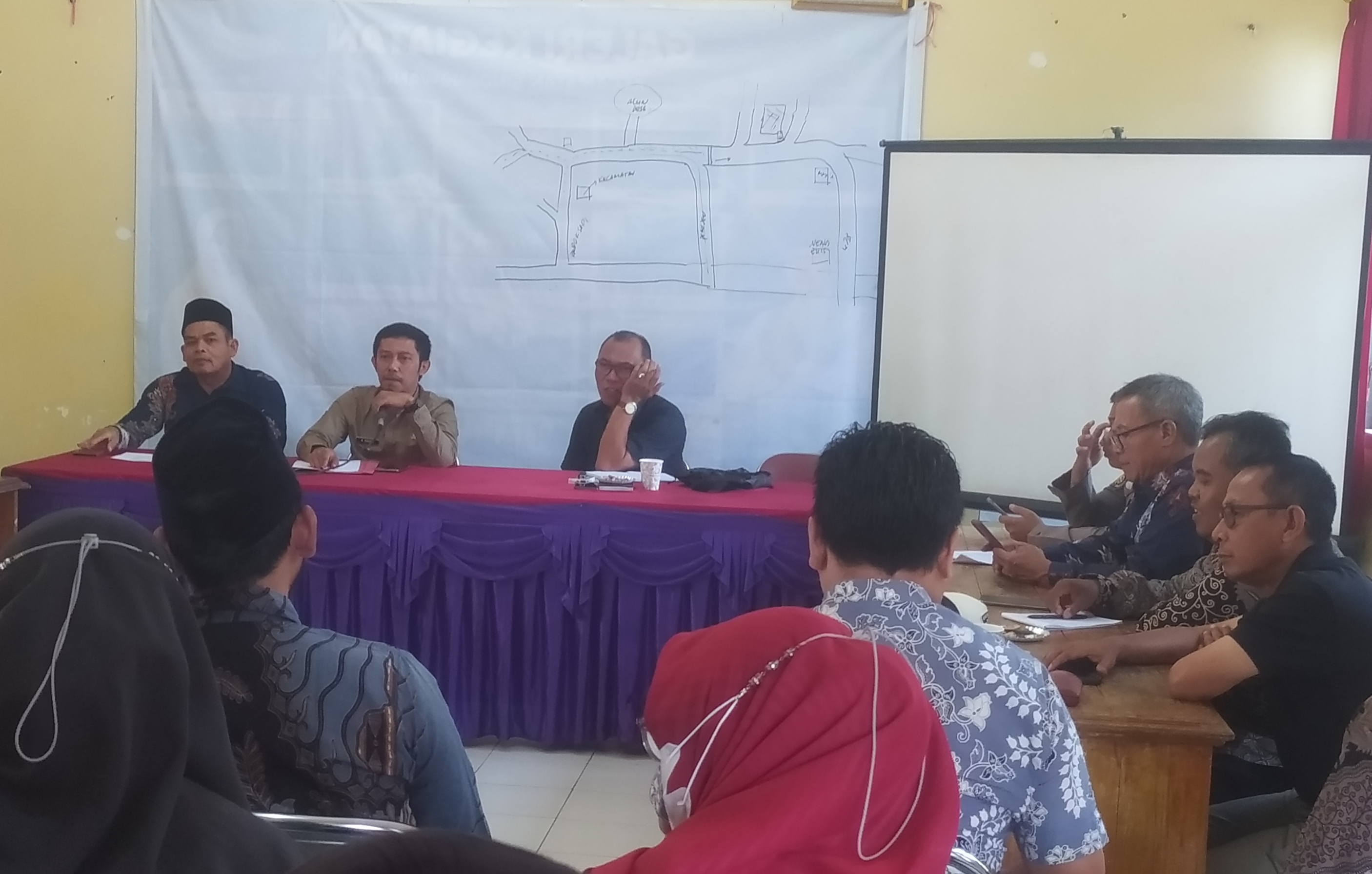 Camat Sindangwangi Gelar Rapat Rekayasa Lalin dan MTQ