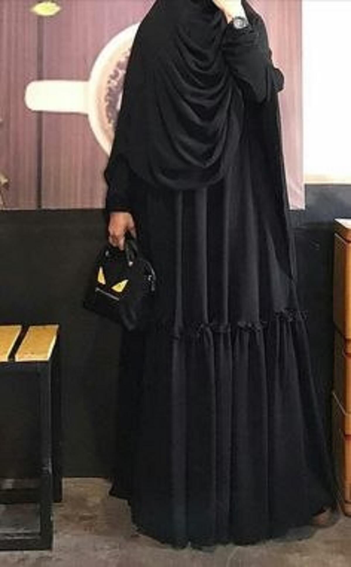 5+ Warna Jilbab yang Cocok dengan Gamis Hitam, SIMAK DAFTARNYA!