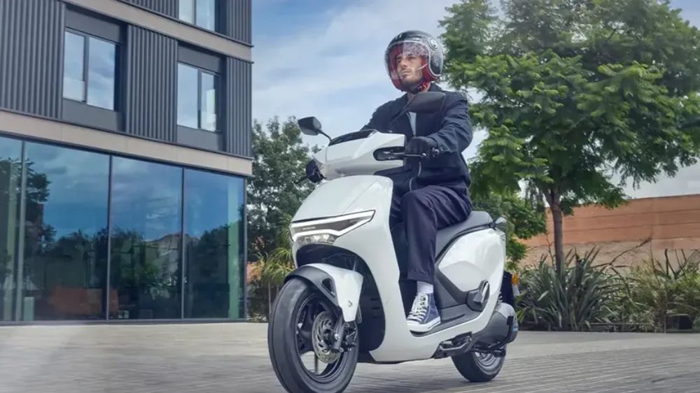 Diskon Gede Motor Listrik Honda CUV e, Kini Jadi Rp30 Jutaan! Fitur Baterai Swap dan USB Charger Lengkap