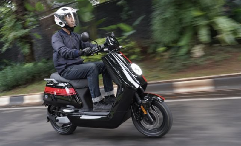 5 Daftar Motor Listrik Jarak Tempuh Jauh, Bisa Tembus 200 Km Dalam Sekali Cas, Cocok untuk Ojol dan Kurir