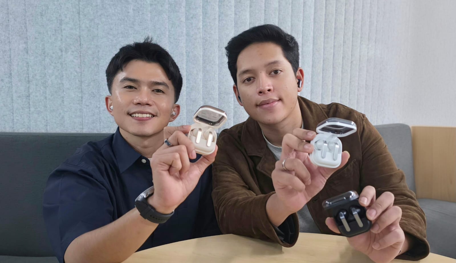 Samsung Galaxy Buds4 Series Hadirkan Audio Lebih Jernih dan Desain Nyaman, Temani Adikara Berkarya
