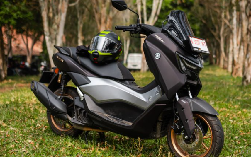 Rekomendasi Skuter Maxi yang Cocok untuk Touring dan Perjalanan Jauh ...