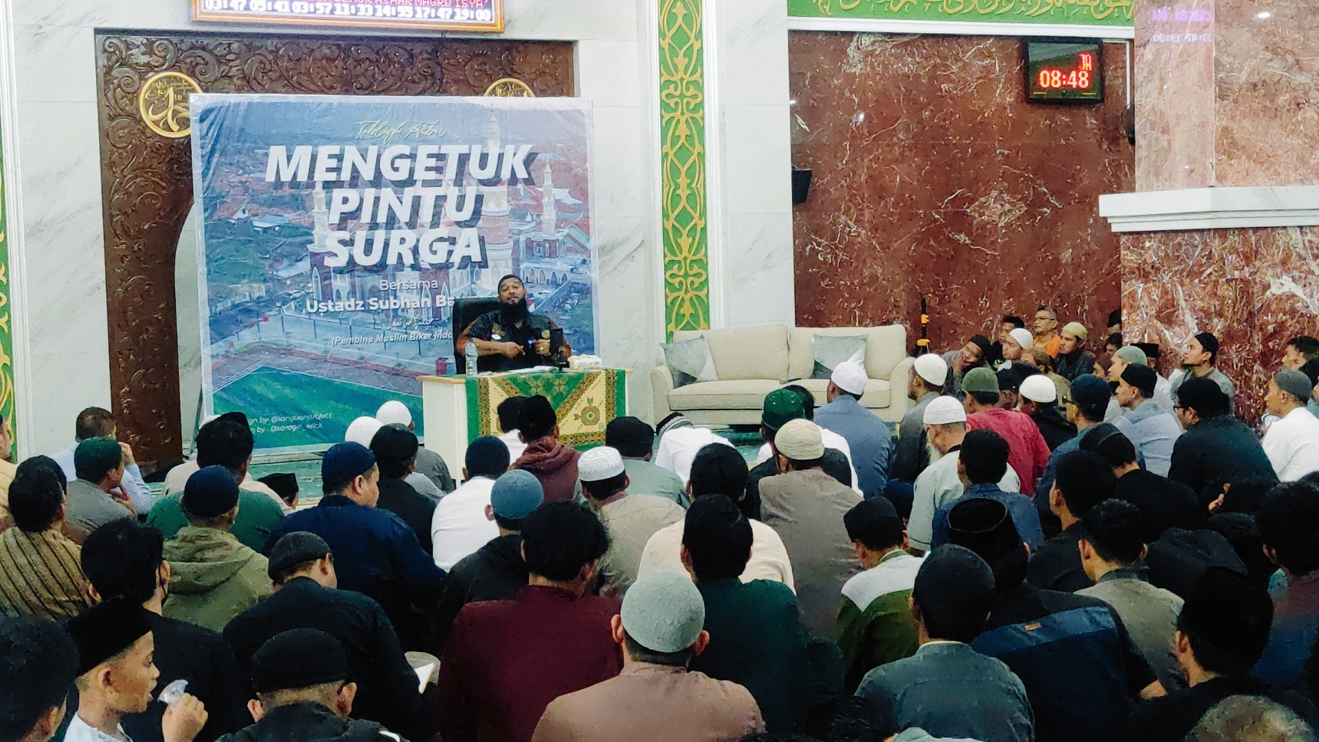 Ustad Subhan Bawazier Tabligh Akbar di Masjid Al Imam