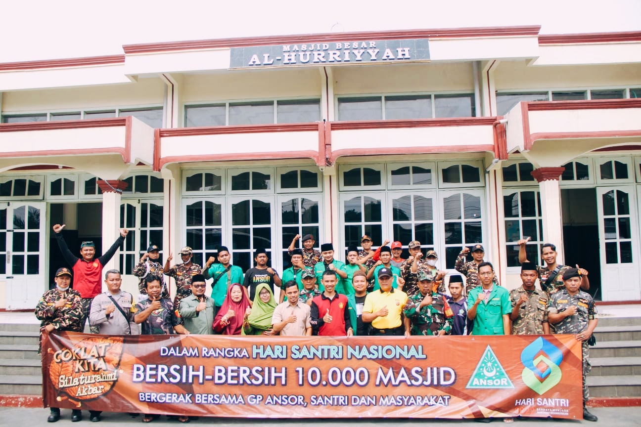 Ansor-Banser Jatiwangi Bersihkan Masjid