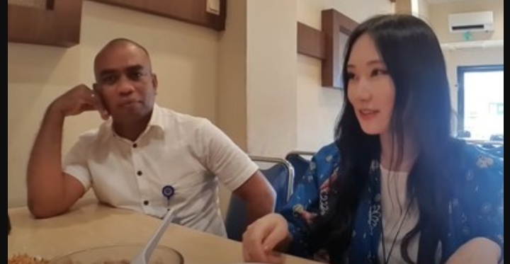 Profil Asri Damuna, Pria Botak yang Viral Usai Menggoda YouTuber Korea Jiah untuk Pergi ke Hotelnya