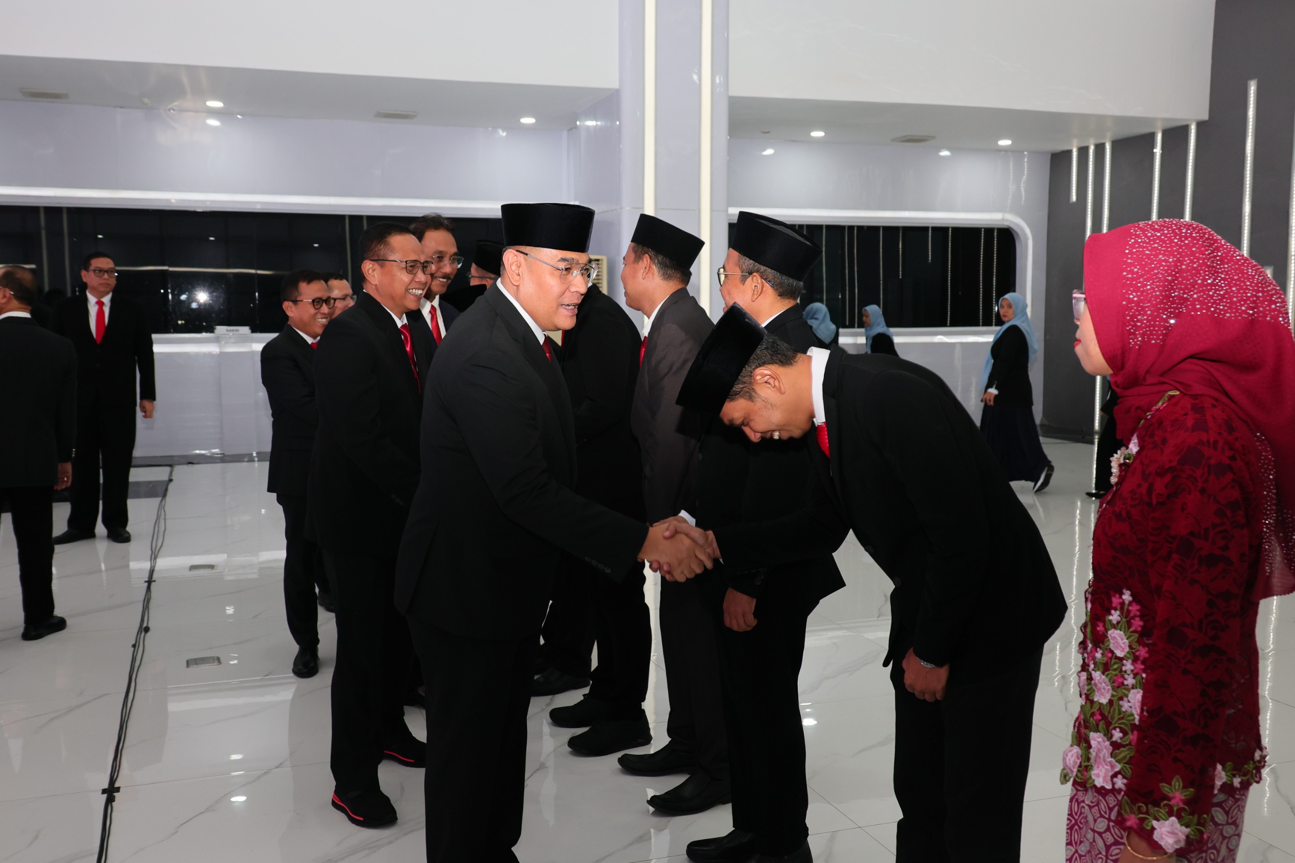 Wamen ATR/BPN Ossy Dermawan Lantik 86 Pejabat, Ajak Jajaran Mengabdi dengan Integritas dan Dedikasi