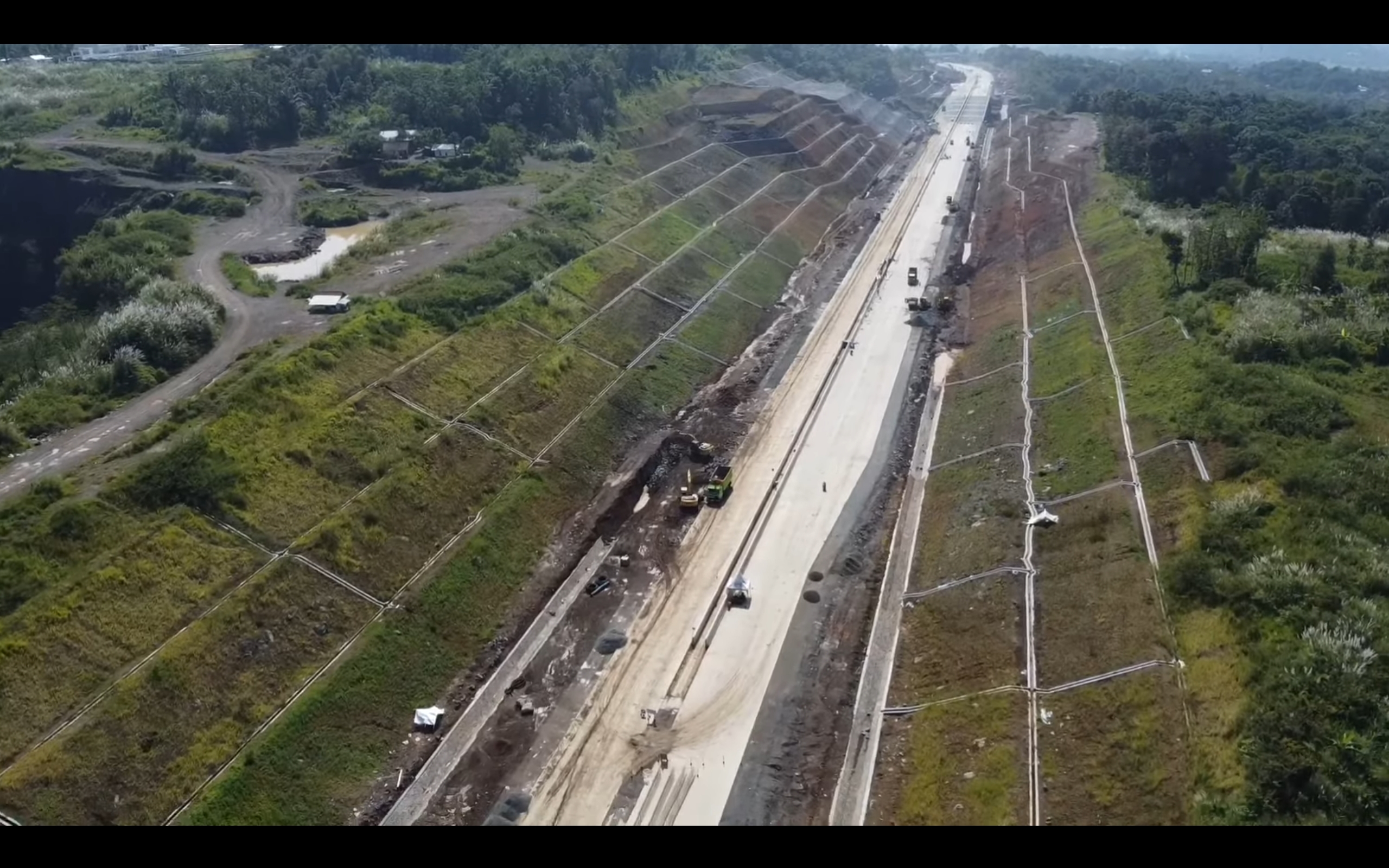 Menembus Terowongan TOL CISUMDAWU Menghubungkan Bandung dan Majalengka