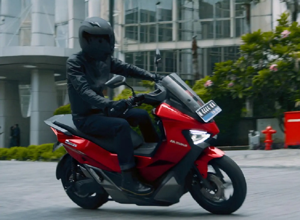 5 Rekomendasi Motor Listrik dengan Jarak Tempuh Terjauh, Ada Sampai 180 Km Cuma Pakai 1 Baterai