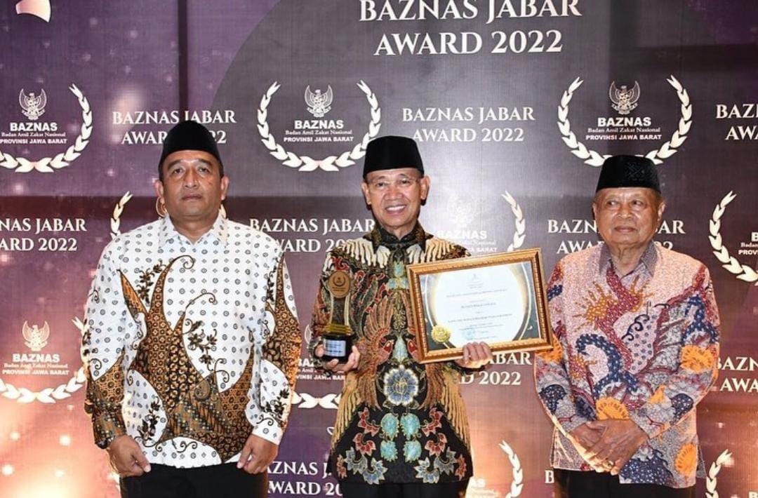 Bupati Karna Terpilih Sebagai  Kepala Daerah Peduli Baznas 