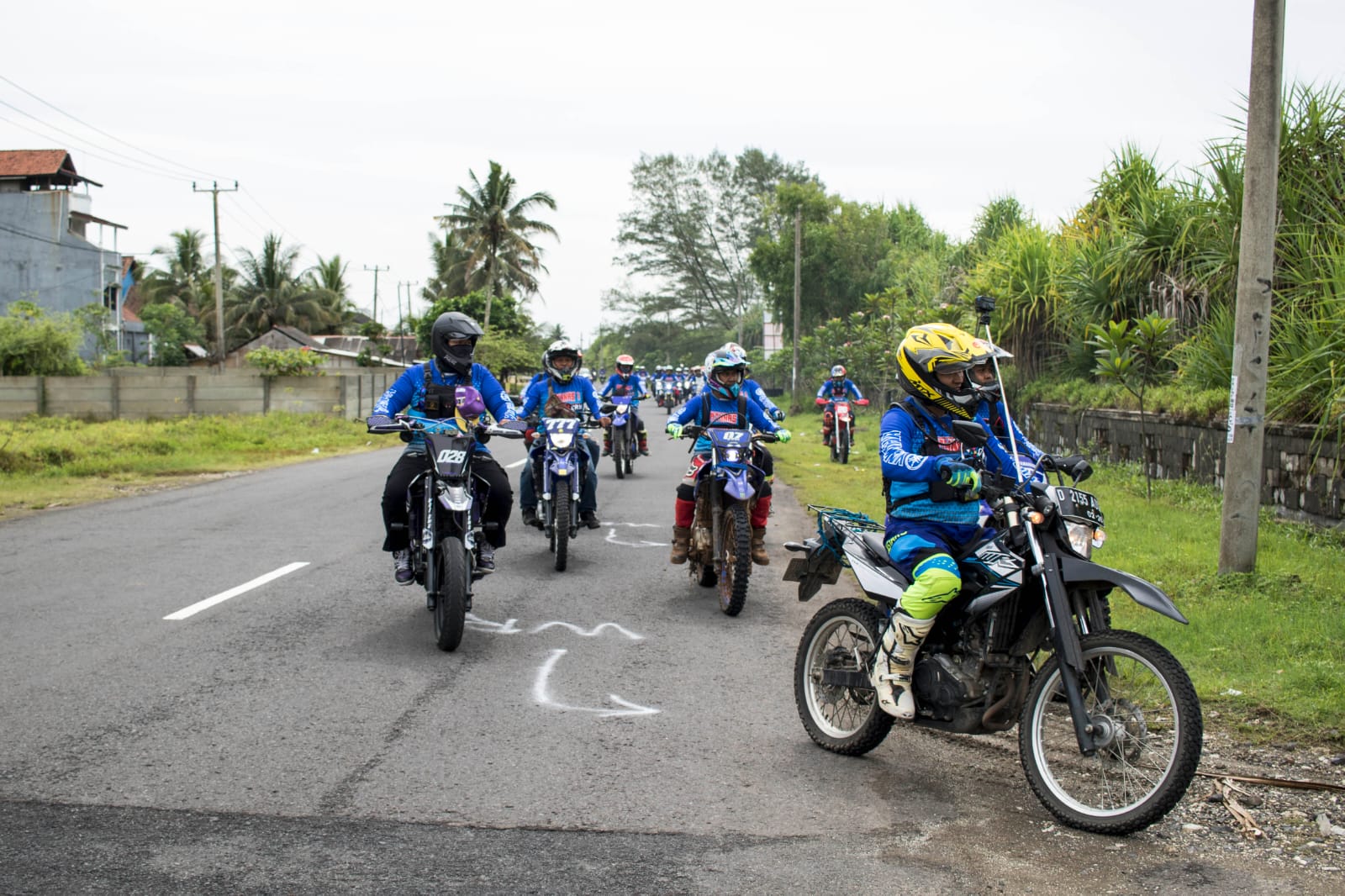 Pecinta WR 155 R Nikmati Beragam Aktivitas dan Pengalaman Berkendara Motor Adventure Yamaha