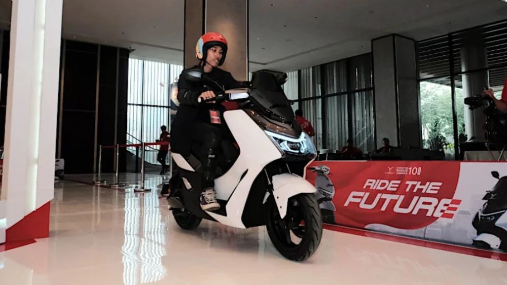 Daftar Motor Listrik Premium 2026, Fitur Canggih, Performa Kencang Hingga 150 Km Jarak Tempuh