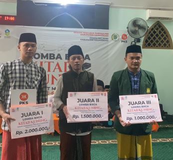 Lomba Baca Kitab Kuning Semarakkan Hari Santri