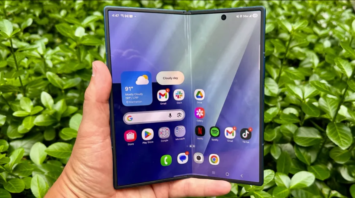 Galaxy Z Fold 8 Si HP Lipat Yang Multitasking, Emang Irit Baterai Atau Cepat Ngantuk?