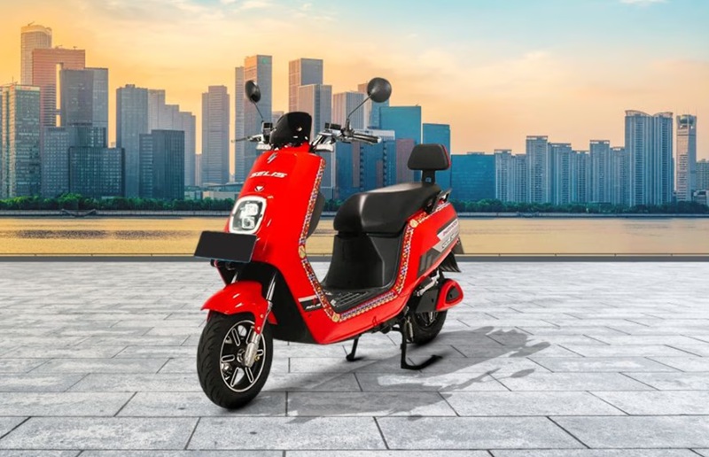 Update Harga Motor Listrik Desember 2025: Diskon Hingga 14 Juta! Sudah Bisa Bawa Pulang