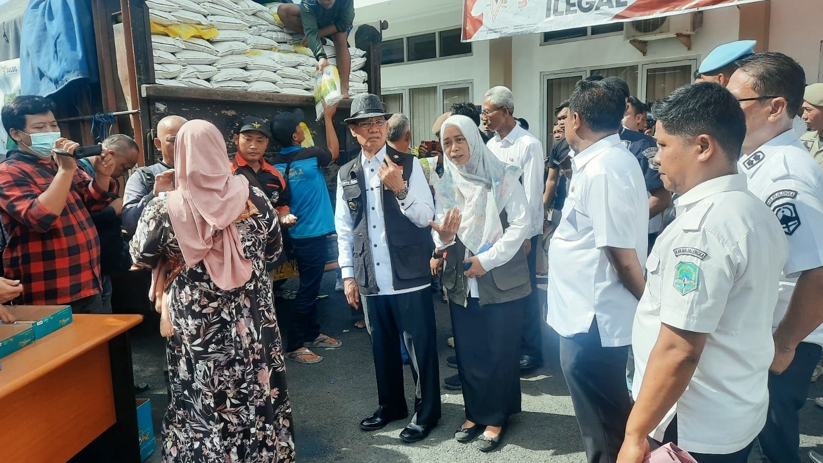 Pemkab dan Polres Majalengka Gelar Kegiatan Operasi Pasar