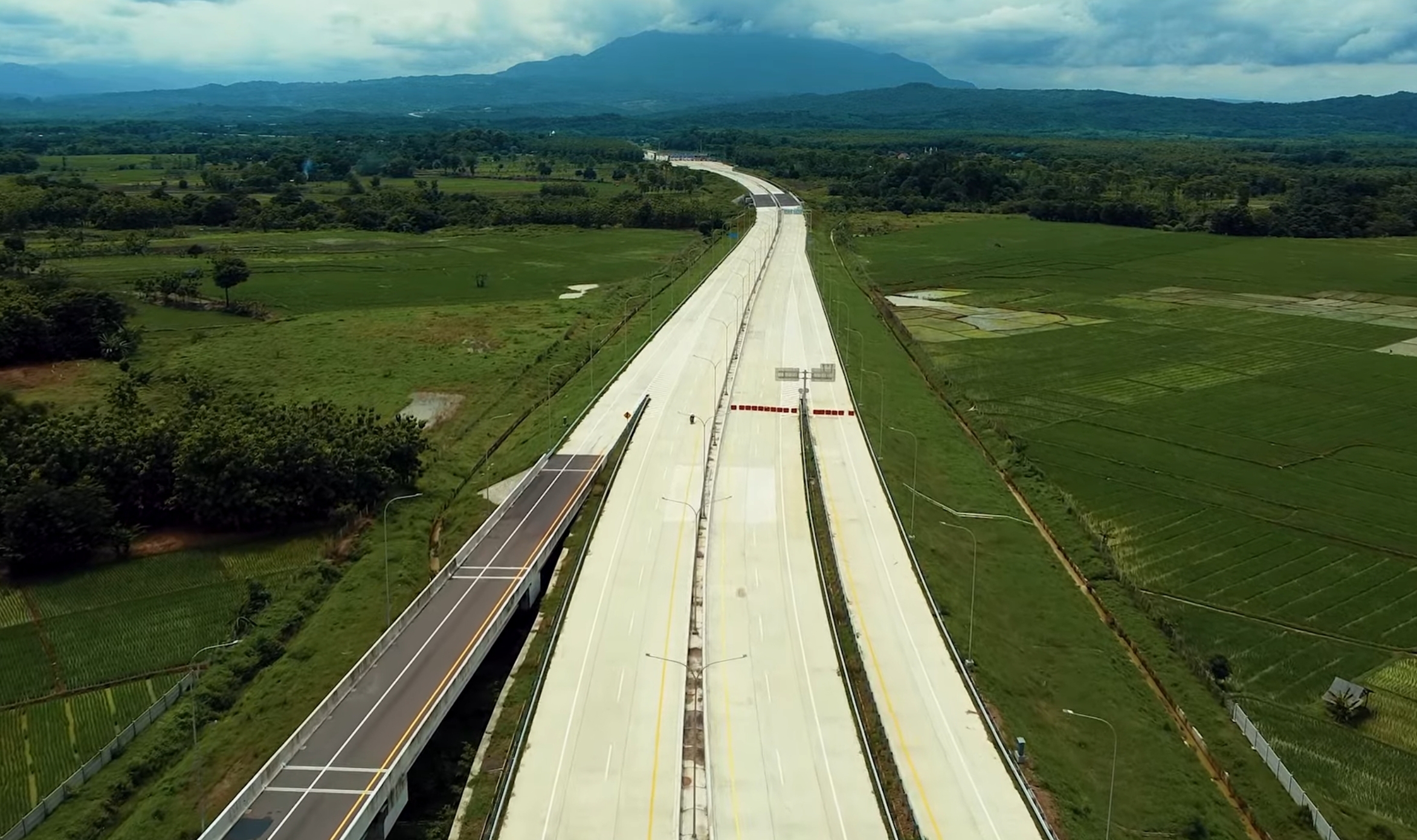 TOL CISUMDAWU Beroperasi Penuh saat Mudik Lebaran 2023, Bandung ke Majalengka Tak Sampai 1 Jam