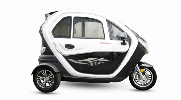 Tembus 100 Km, Ber-AC & Anti Kepanasan, Berikut 3 Motor Listrik Roda 3 Tertutup yang Layak dibeli di 2026