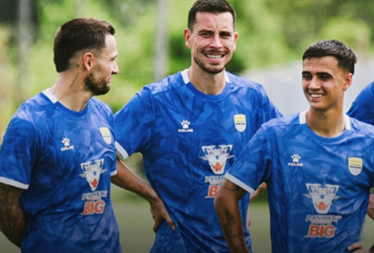 Sudah Join Latihan! Begini Tanggapan Bojan Hodak kepada Thom Haye dan Eliano Reijnders di Persib Bandung...
