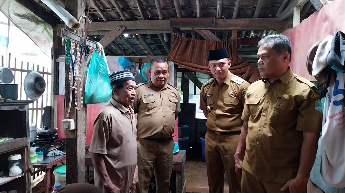Ruslan, Warga Kurang Mampu Mendapat Perhatian Wabup