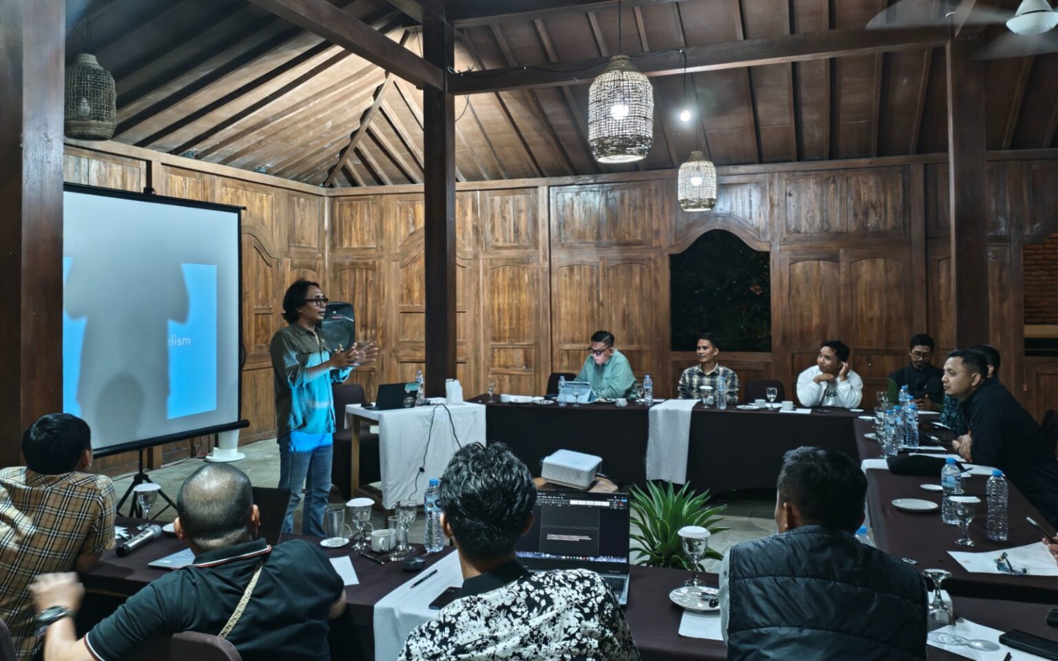 Ateng Sutisna Tekankan Peran Jurnalisme Warga dalam Akuntabilitas Kinerja DPR RI