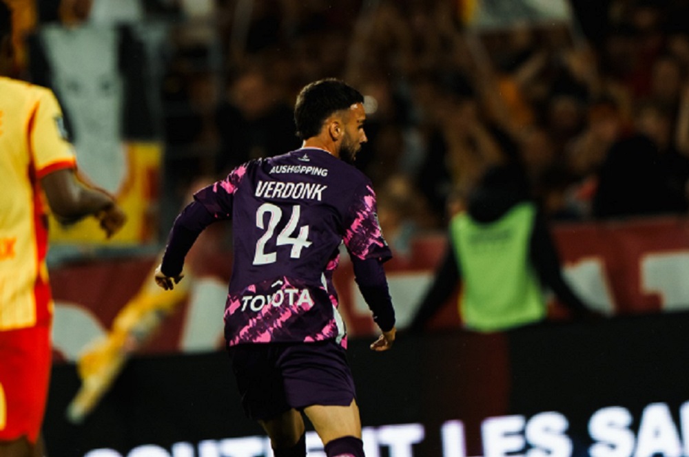 Debut Pahit Calvin Verdonk Bersama Lille di Liga Prancis, Tampil Impresif Tapi Timnya Dipecundangi RC Lens 3-0