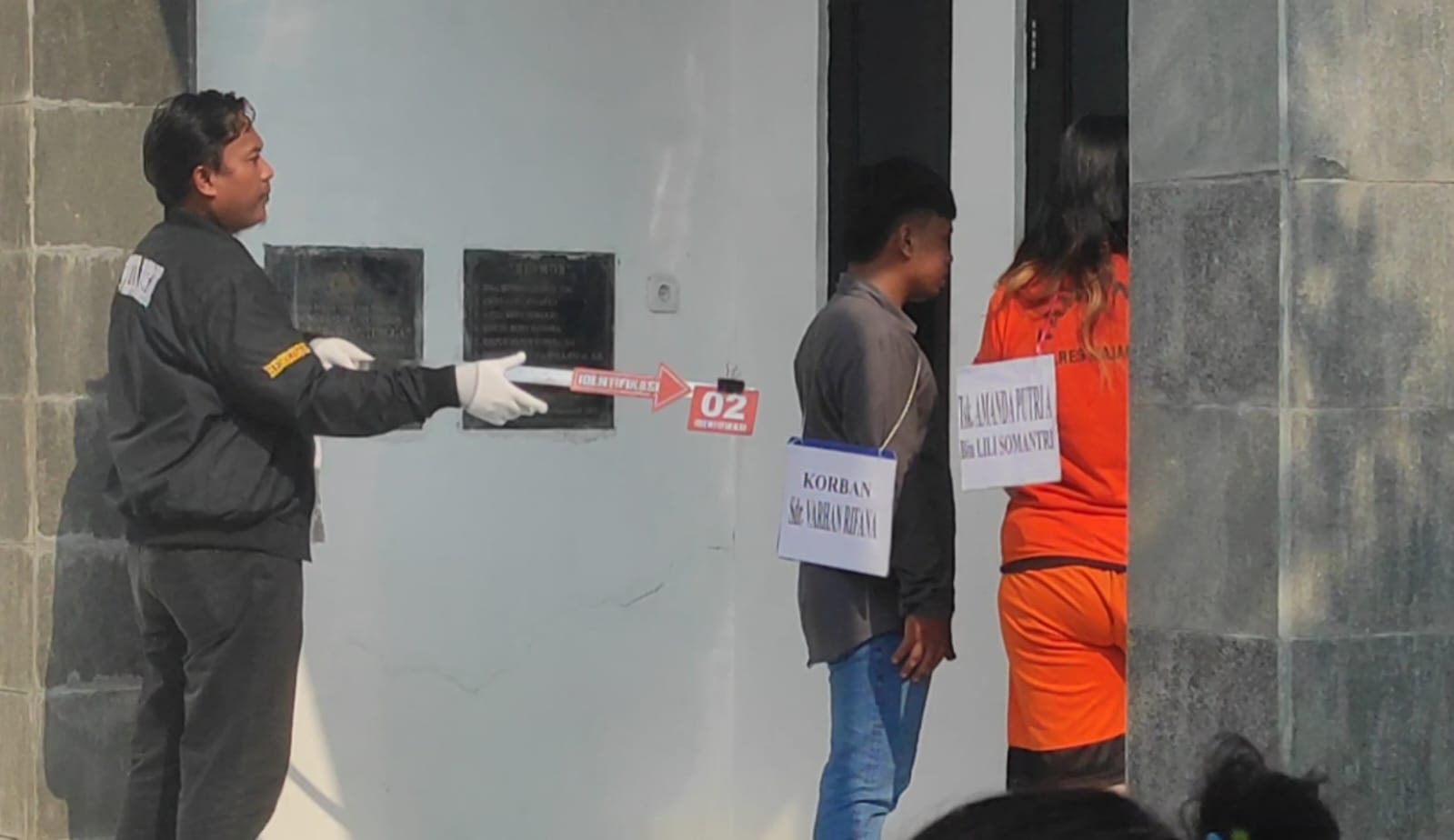 Rekonstruksi Pembunuhan Amanda terhadap Varhan di Majalengka: 32 Adegan Kekerasan Diperagakan Polisi