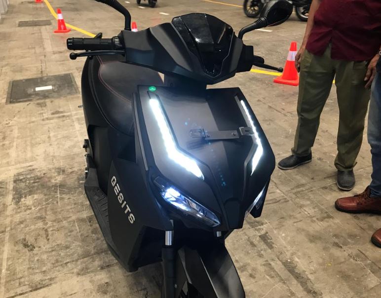 Tembus 80 Persen Gak Sampe 1 Jam, Ini 7 Motor Listrik Fast Charging Paling Layak yang Bisa Tembus Hingga 200km