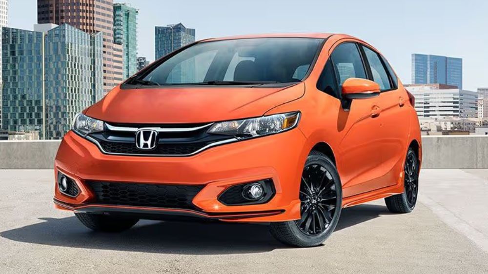 Honda Jazz 2026 Tampil Lebih Segar dengan Fitur Modern, Dimensi Lebih Besar, dan Warna Dinamis