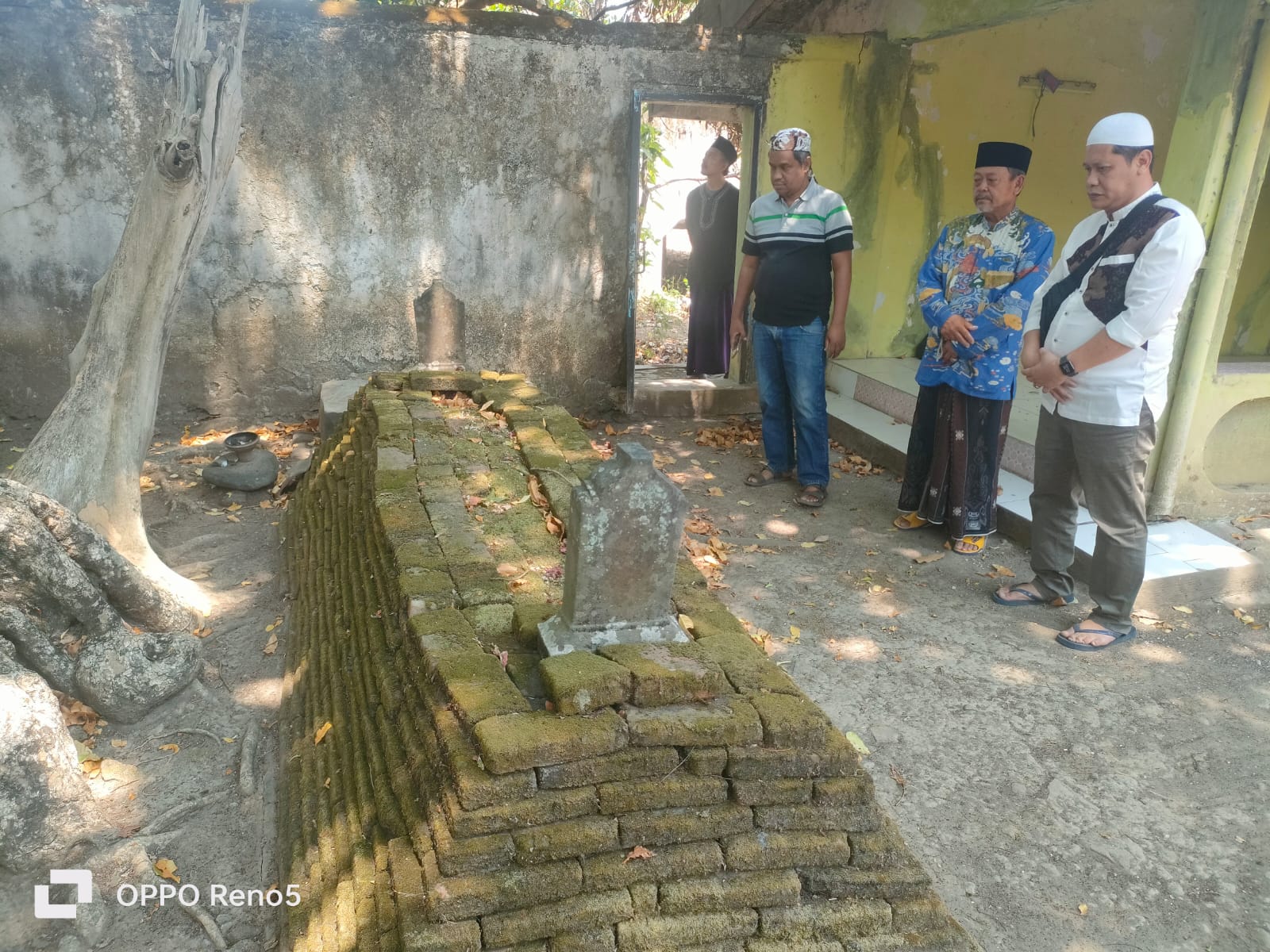 PAN Kabupaten Cirebon Tiba-Tiba Dorong Pendataan Cagar Budaya, Heru Subagia: Makam Keramat Itu Penting