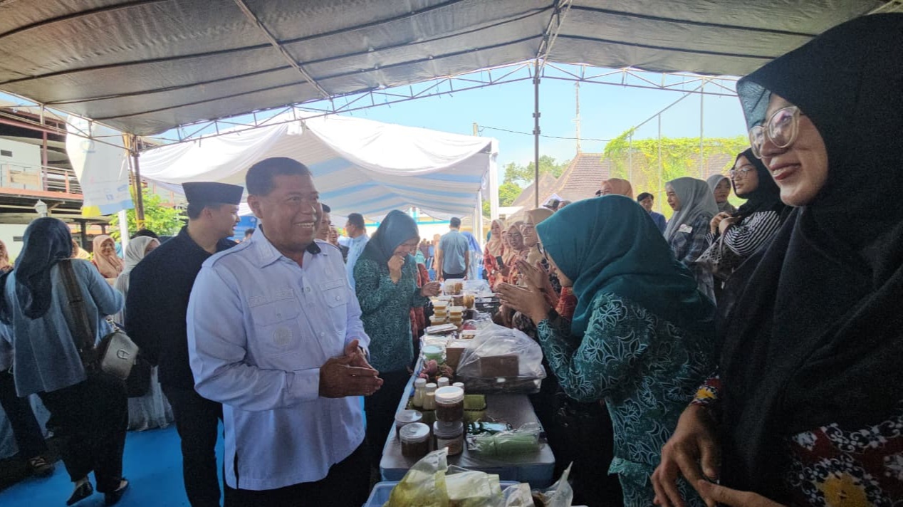 TP-PKK dan Dharma Wanita Gelar Bazar Peduli Ramadan