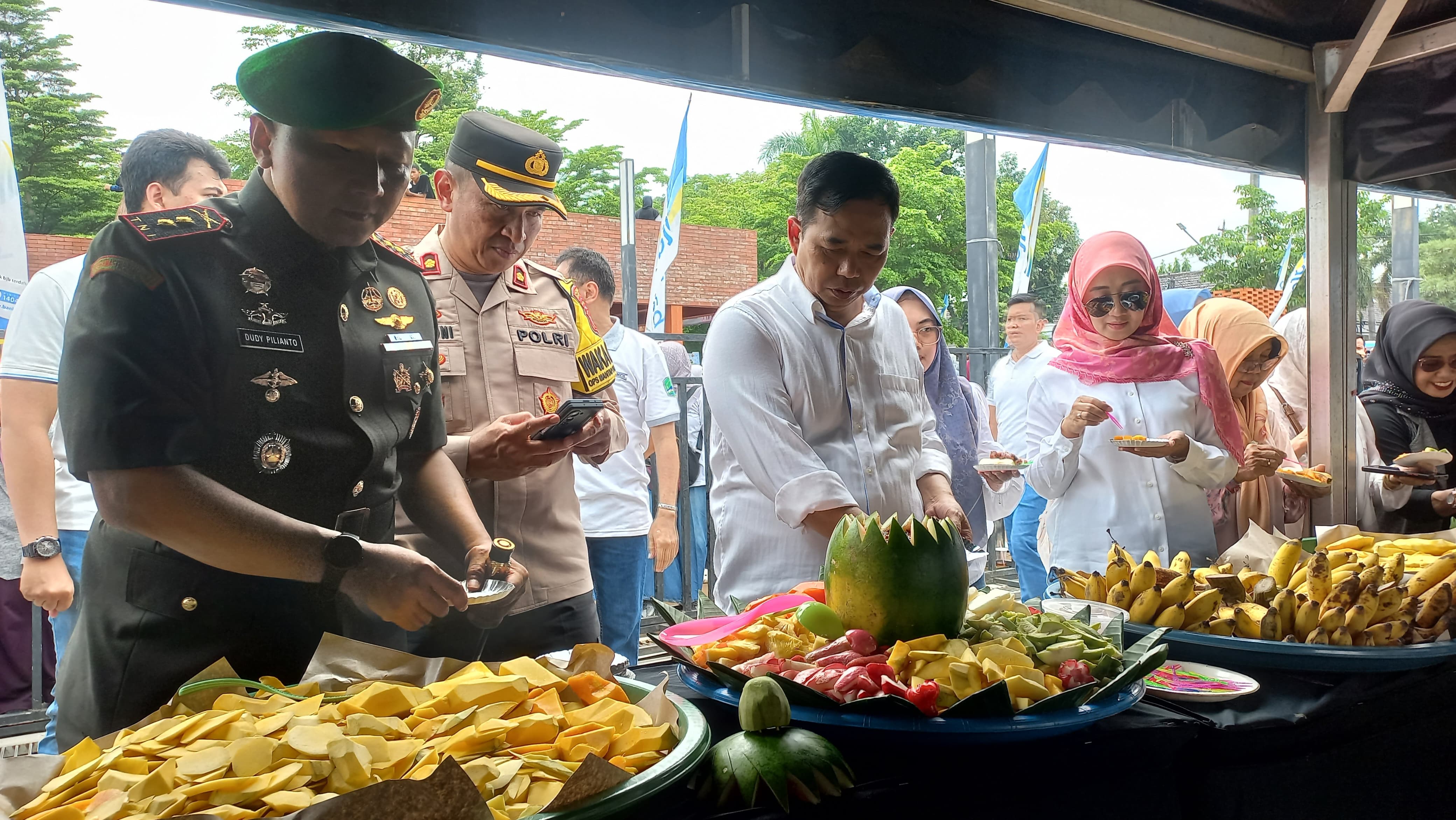 Festival Gedong Gincu dan Pisang Apuy Dongkrak Varietas Unggulan Majalengka