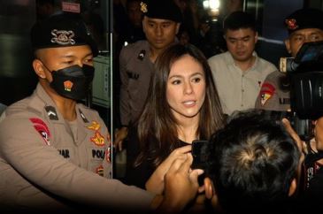 Hampir 7 Jam Wulan Guritno Diperiksa Polisi soal Kasus Promosi Judi Online