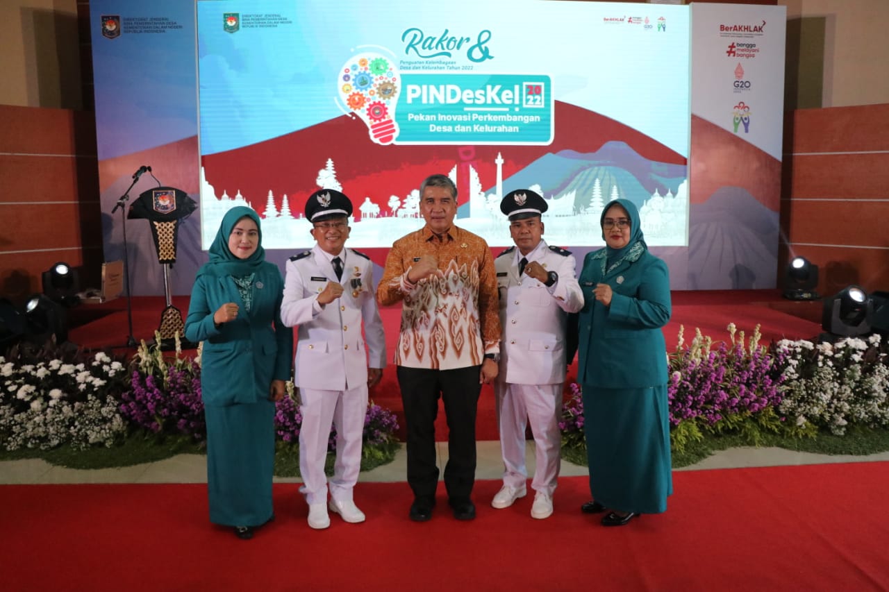 Desa Cibiru Wetan dan Kelurahan Bintara Sabet Gelar Juara Lomdeskel Tingkat Regional Tahun 2022